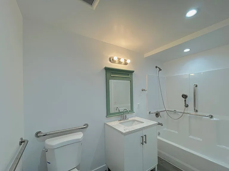 Pueblo Bonito Apartments — Photo 11