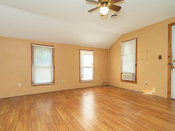3rd image of 101 Saint Joseph St