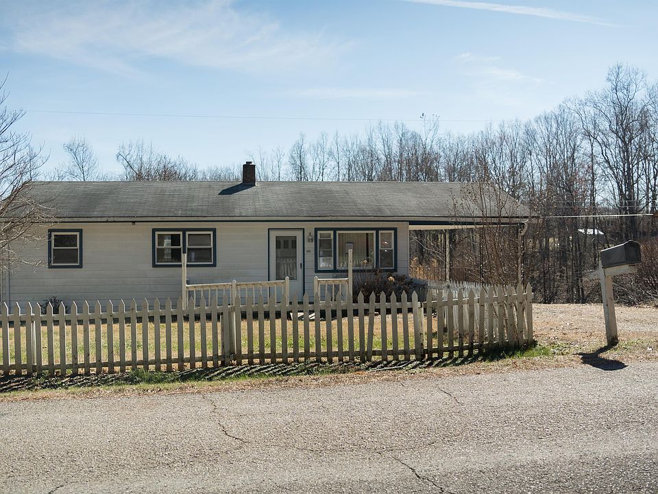 1st image of 90 Primrose Dr