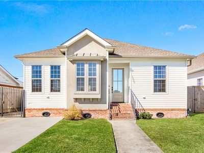 2220 Pirate Dr, Chalmette, LA, 70043