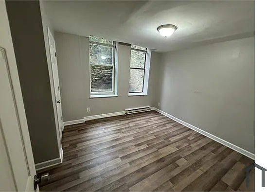 3 bed, 1200 sqft, $1,430 — Photo 3