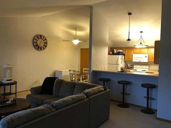 5th image of 4078 Creekside Ct