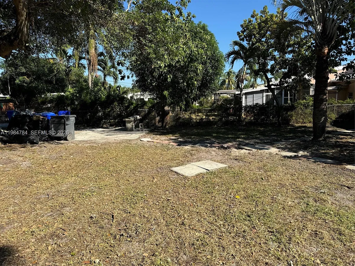 Building Photo - 1947 Taft St #0