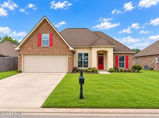118 Peak Valley St, Youngsville, LA 70592