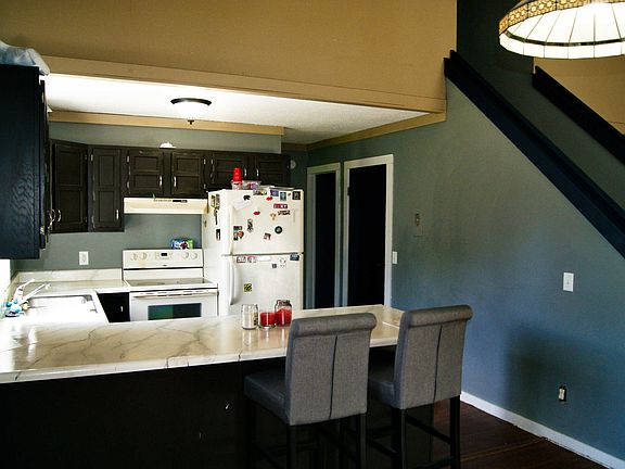 5th image of 8277 Peninsula Dr