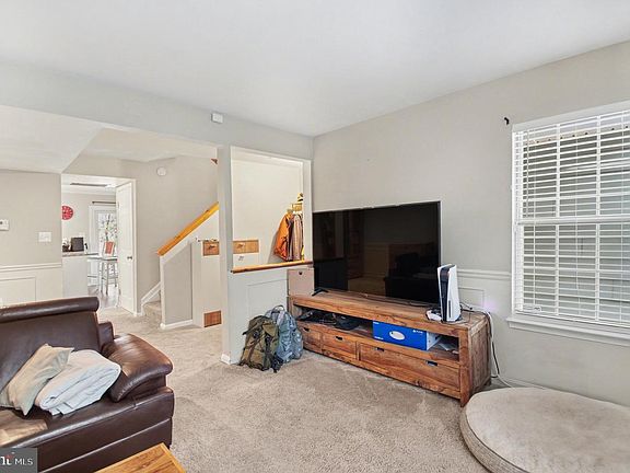 5th image of 15318 Inlet Pl