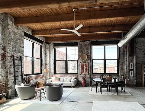 2501 Liberty Ave #2A — Photo 1