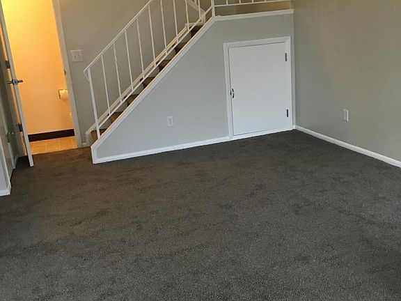 living room w new carper