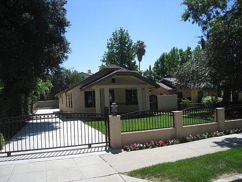 1st image of 424 N Carmelo Ave
