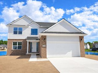 7177 Belle Pointe Dr, Belleville, MI 48111