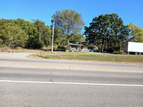 3132 Highway 51, Hulbert, OK 74441