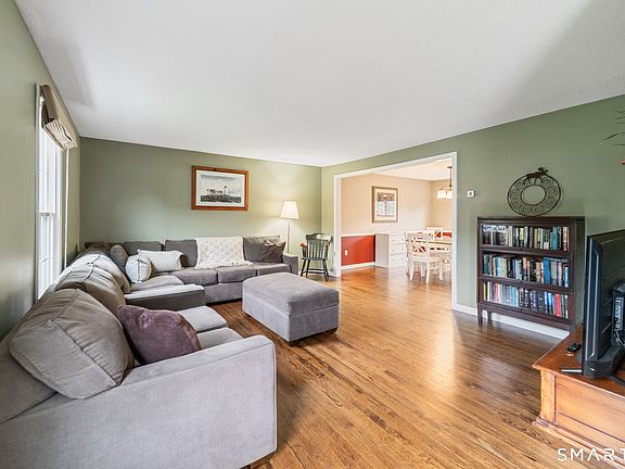 2nd image of 27 South Pond Circle