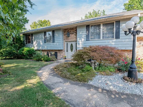503 Saint Francis Cir, Saint James, MO 65559
