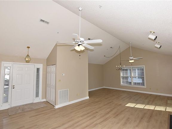 2nd image of 713 San Remo Ct
