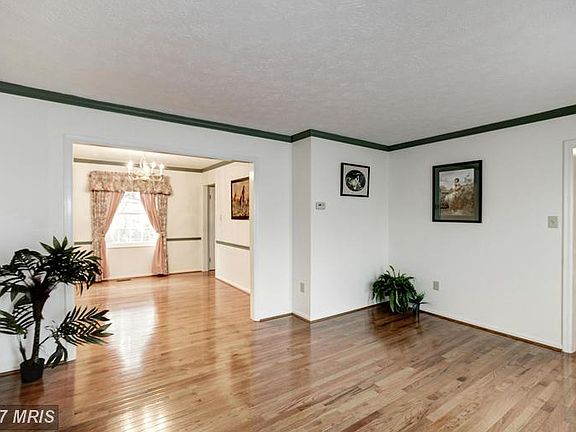 5th image of 14912 Falconwood Dr