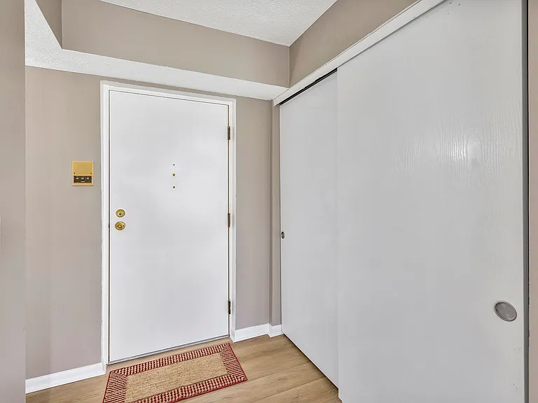 4117 Karl Rd #208 — Photo 7