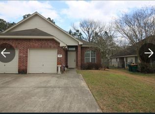 230 Canterbury Dr, Conroe, TX 77303