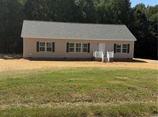 5101 Center Rd, Jonesville, NC 28642