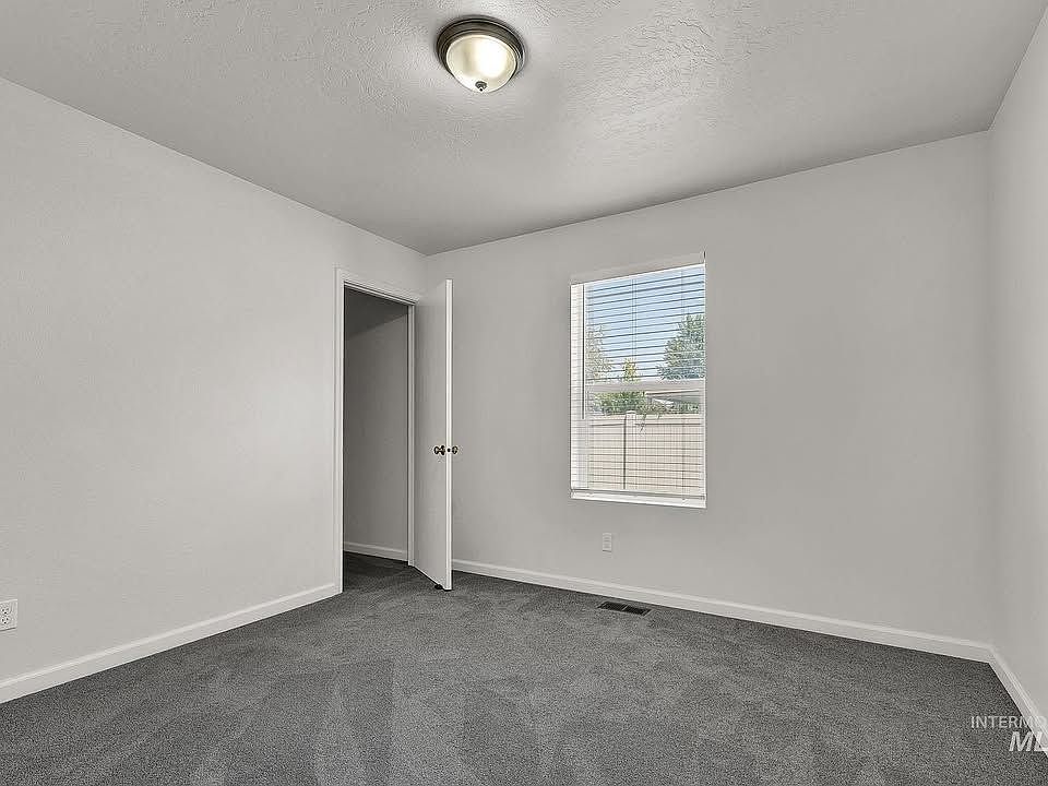 1st image of 11243 W Silver River Loop