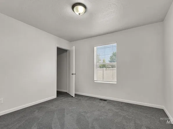 11243 W Silver River Loop, Nampa, ID 83686