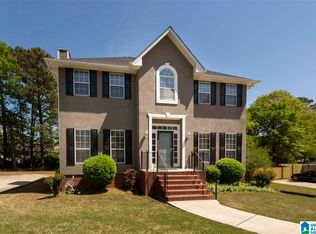 104 Cambridge Ln, Alabaster, AL 35007