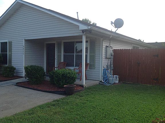 3rd image of 9811 Caballero Dr
