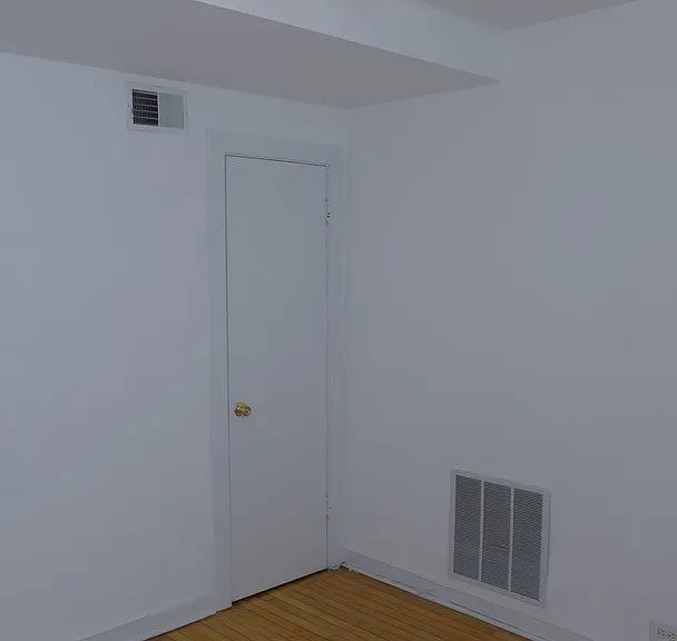 Marshfield Apartments — Photo 11