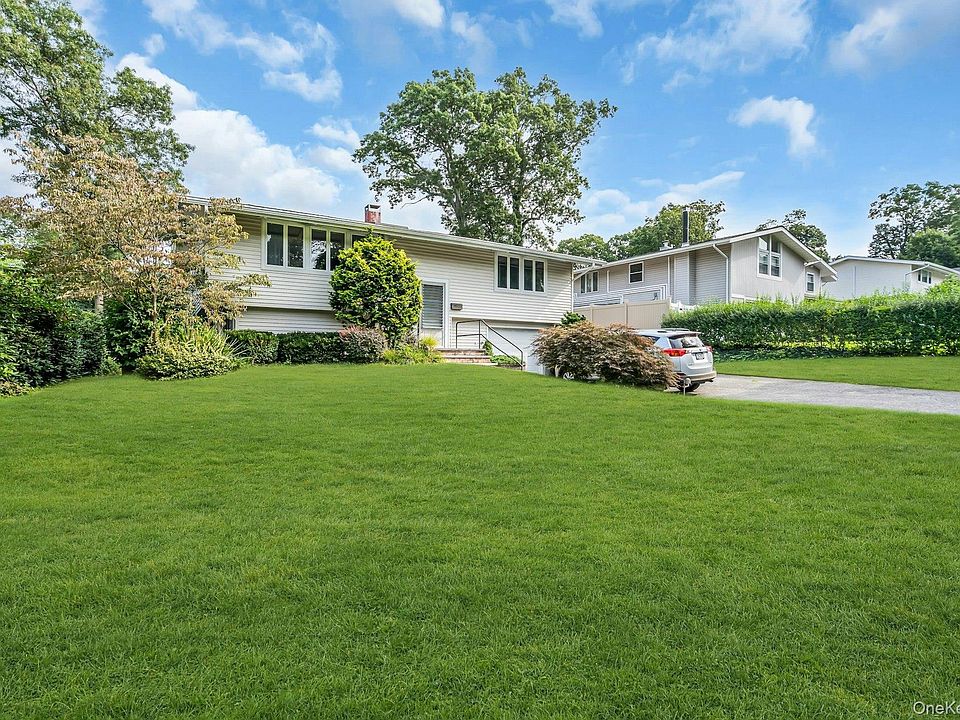 1st image of 23 Redleaf Lane