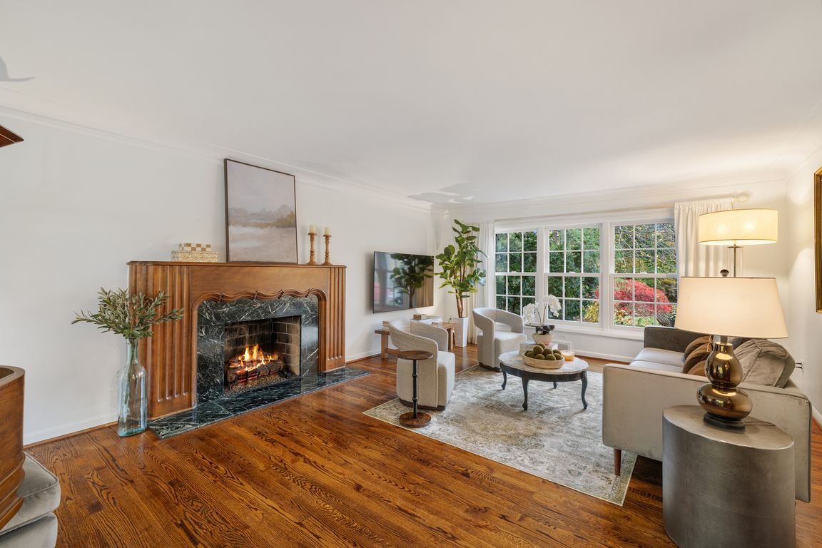 next background image