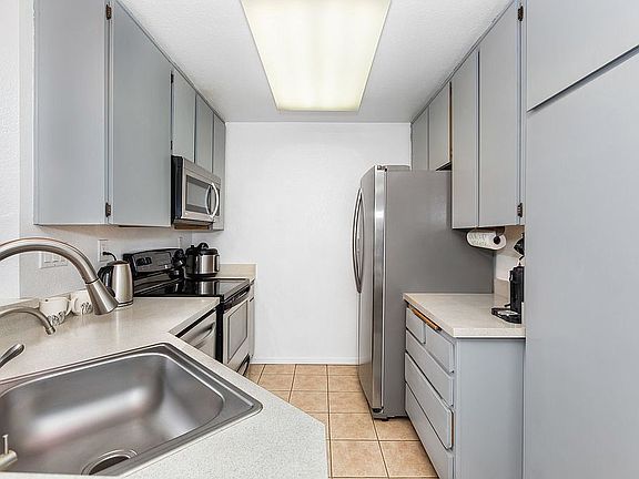 2nd image of 9729 Mesa Springs Way Unit 194
