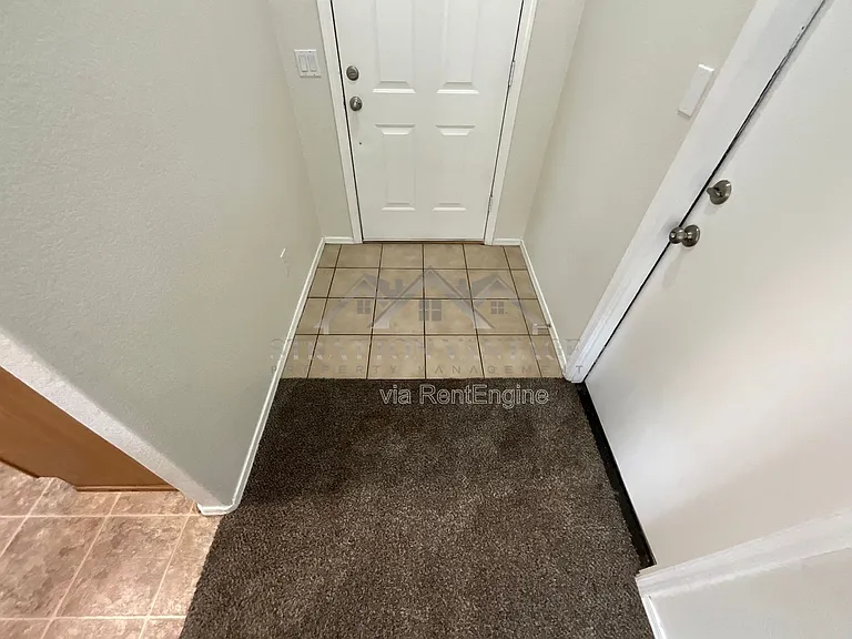 3521 E Juanita Ave — Photo 4