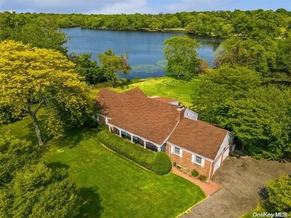 3 Cranberry Drive, Islip, NY 11751