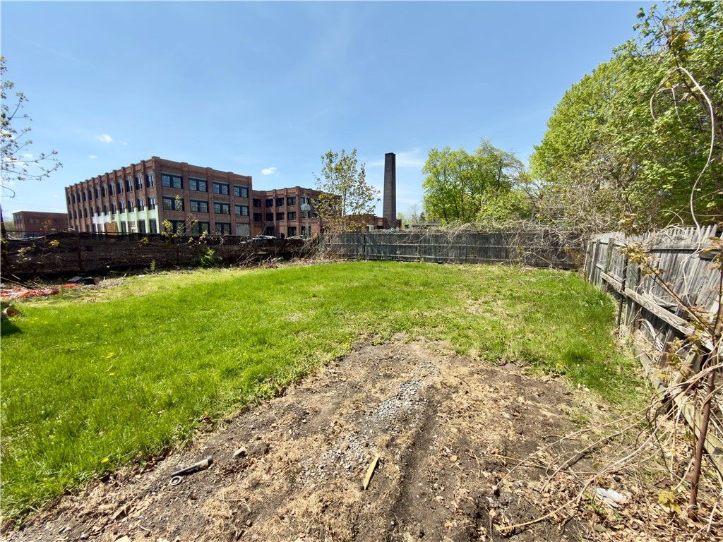 212 Blackmar St, Newark, NY - View 6