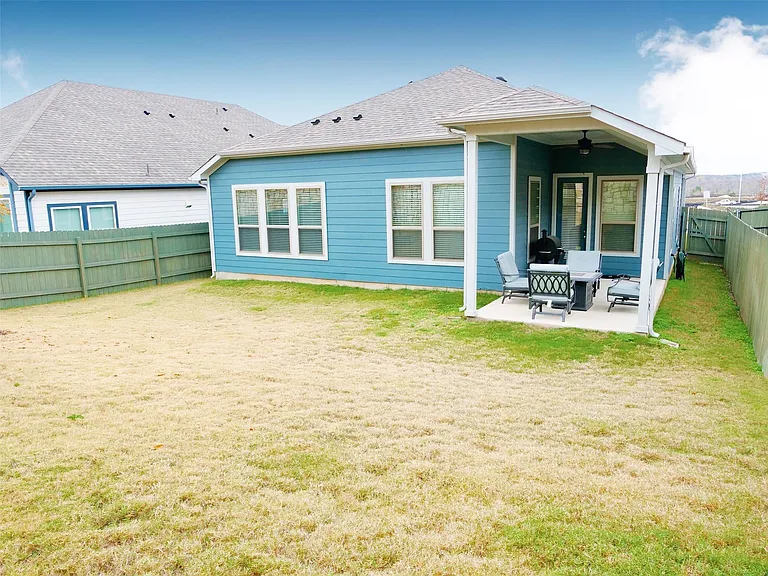 9621 Evening Canopy Dr — Photo 2