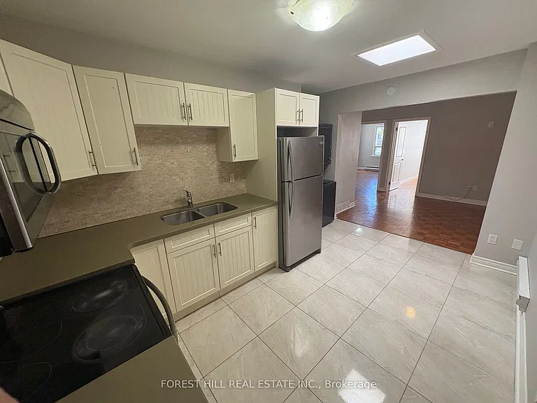 341 Lakeshore Rd E #2 — Photo 6