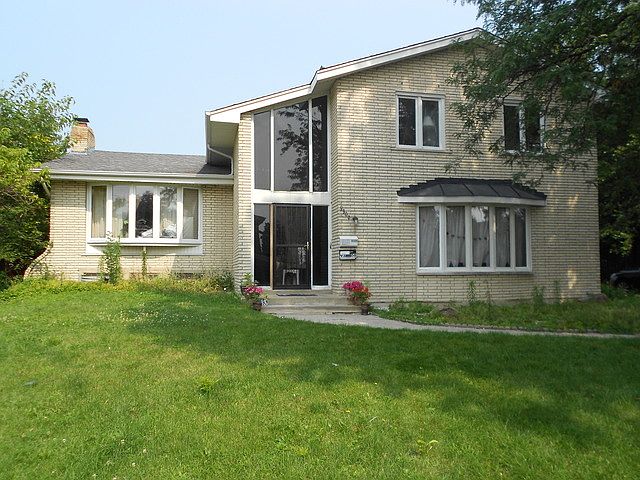 1st image of 9309 S Kolmar Ave