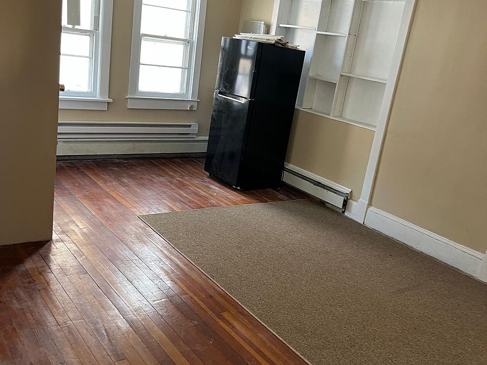 1st image of 43 Cottage St APT 1