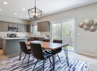 9706-9718 Southby Plz #9712, Omaha, NE 68124