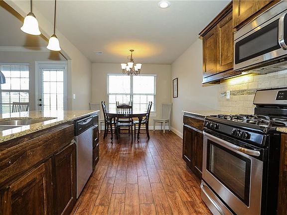 5th image of 3006 SW Wargate Ave