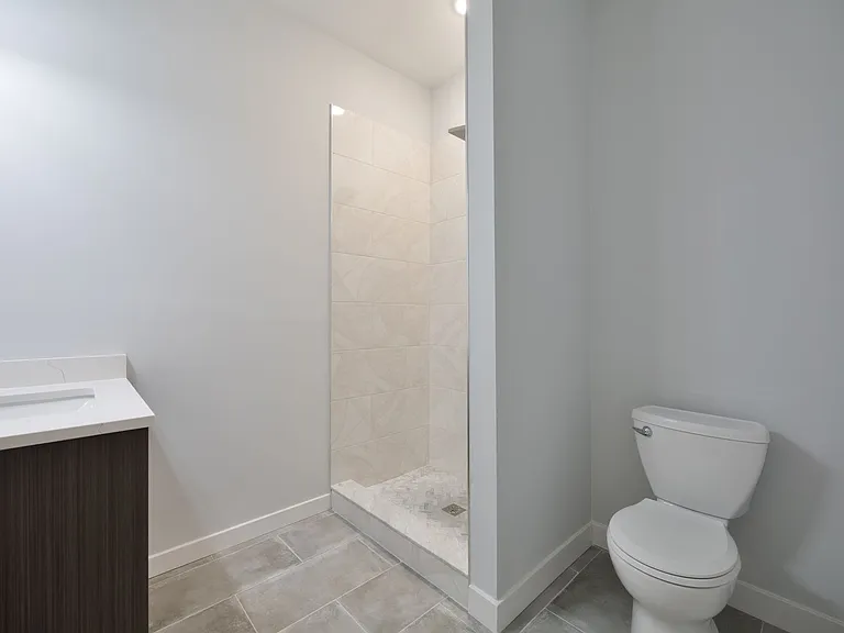 645 Brooklyn St — Photo 6