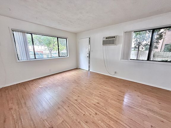 2nd image of 11456 Killion St APT 1