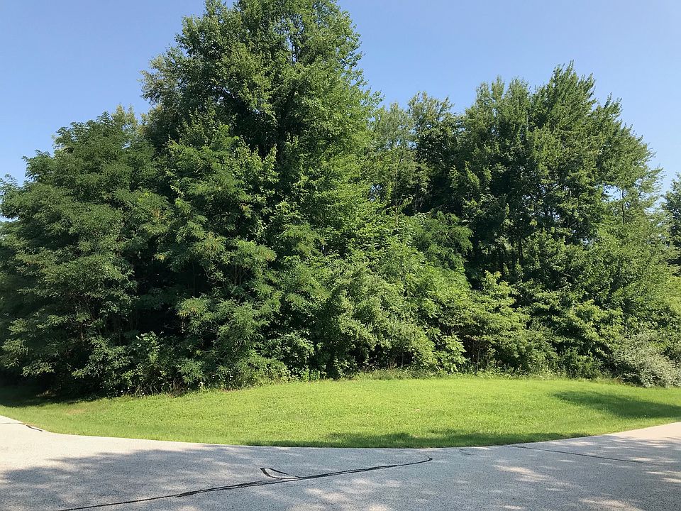 1st image of 56327 Whispering Hill Dr
