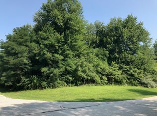 56327 Whispering Hill Dr, Bristol, IN 46507