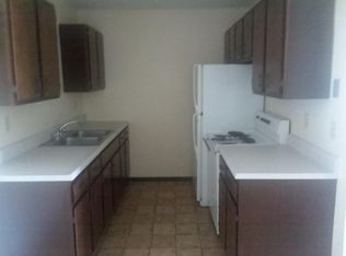 829 Center St S APT 7, Wahpeton, ND 58075