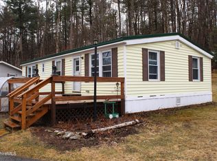 26 Lakewood Cir, Pittsfield, MA 01201
