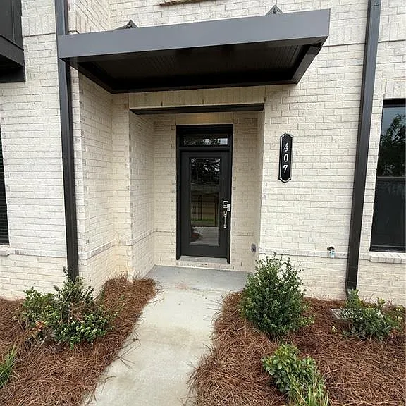 407 Nix Ln — Photo 2