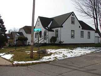 1st image of 802 Roosevelt Ave