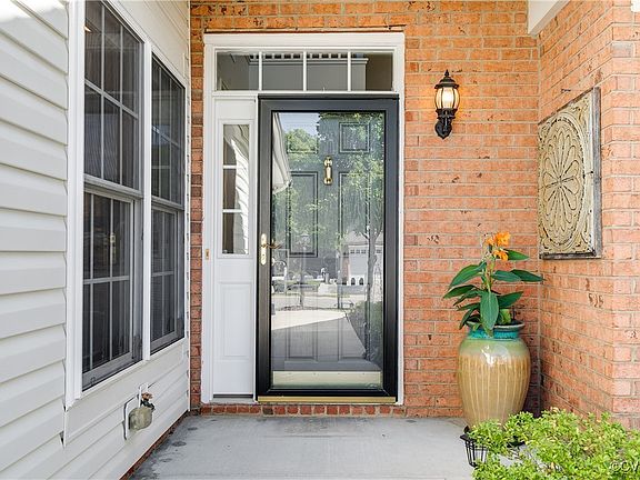 2nd image of 3511 Gwynns Pl