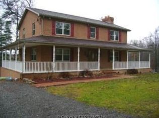 118 Mahnes Church Ln, Berkeley Springs, WV 25411