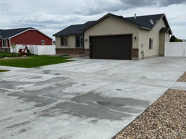2140 N Roy Dr, Idaho Falls, ID 83401